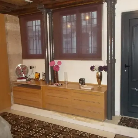 Cozy Studio - 11th, Near Marais & Republique By Guestready Daire